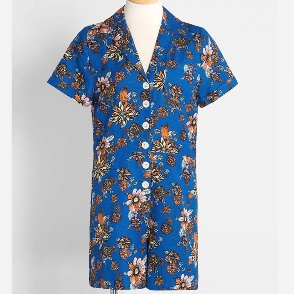 ModCloth Summer Camp Solstice Romper Blue/floral button front medium new w tags